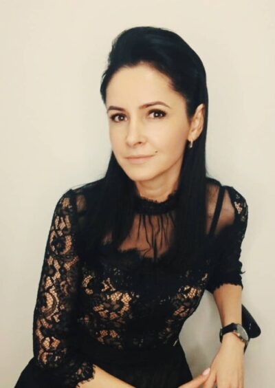 Natalia, 40