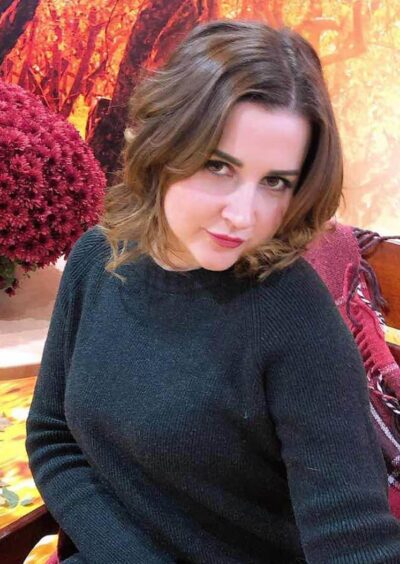 Julia, 35